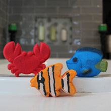 Load image into Gallery viewer, Crab - THIS IS FOR YOUR BATH
